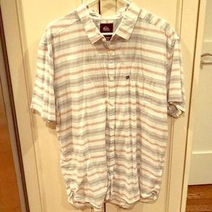 Men’s Quicksilver short sleeve shirt